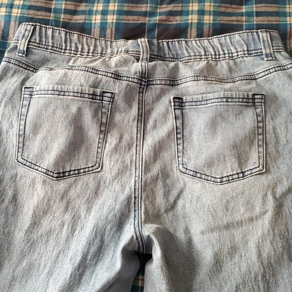 DG jeans women lrg true to size nwot - Picture 7 of 7